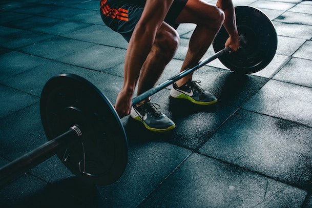 Man lifting weights